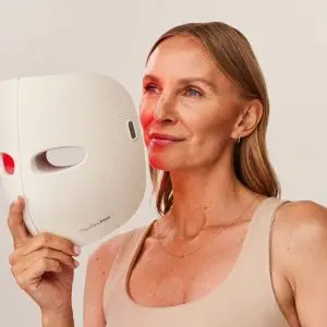 Máscara LED TheraFace Mask de Therabody